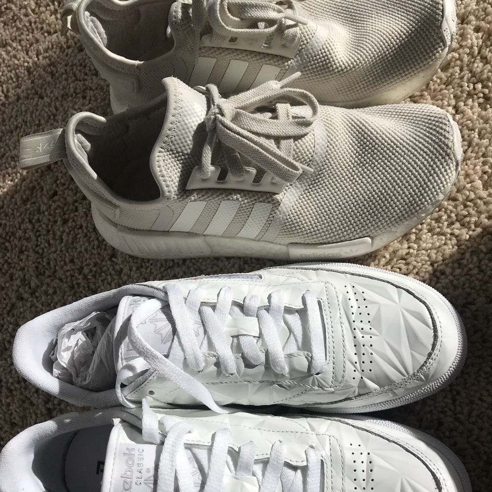 Lot, nmd and reebok. Both don’t fit me 🙈